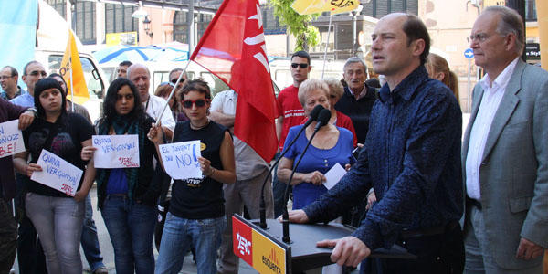 Esquerra es concentra davant l´Ajuntament de Sant Feliu de Guíxols contra “el mal govern”