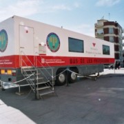 El Bus de les Professions visita Sant Feliu de Guíxols