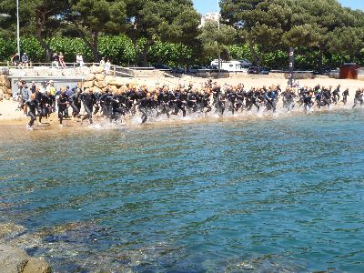 Prat i Cayla, els vencedors del triatló de Sant Feliu