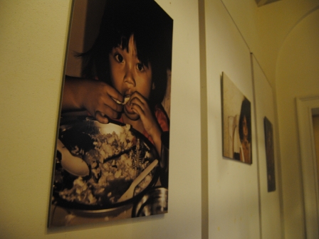 Exposició de “Rostres del Món”, de Xarxa Solidària, a Sant Feliu. Exposició de “Rostres del Món”, de Xarxa Solidària, a Sant Feliu.