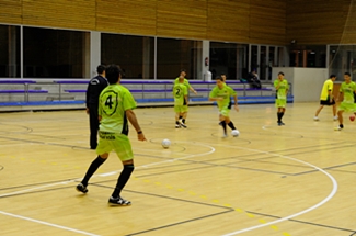 FUTBOL SALA, PREFERENT CATALANA Tres punts amb patiment FUTBOL SALA, PREFERENT CATALANA Tres punts amb patiment