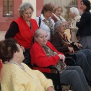 El Museu i Creu Roja porten a residents dels geriàtrics al Salvament i al Tinglado