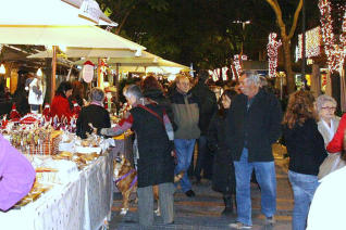 Quarta edició de la Fira de Nadal de Sant Feliu