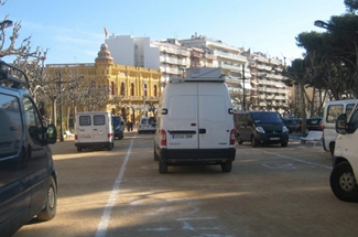 El mercat de Sant Feliu compleix els tres diumenges de reubicació