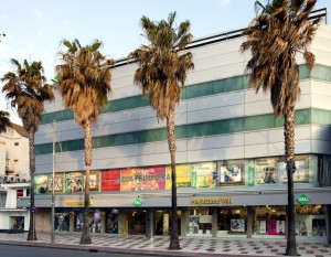 Magatzems Vall, l’emblemàtic centre comercial de Platja d’Aro compleix 50 anys