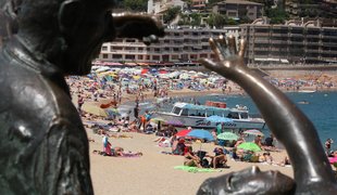 Galleda d’aigua freda en plena temporada turística