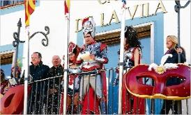 El Reis del Carnaval agafen el comandament de Platja d´Aro amb el pregó El Reis del Carnaval agafen el comandament de Platja d´Aro amb el pregó