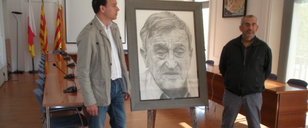 Carles Piqueras lliura una obra a la Ciutat Carles Piqueras lliura una obra a la Ciutat