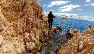 L´Ajuntament de Sant Feliu reobre la via ferrada sobre el mar que es va tancar el 2005