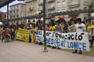 Èxit de la manifestació per l´educació a Sant Feliu de Guíxols