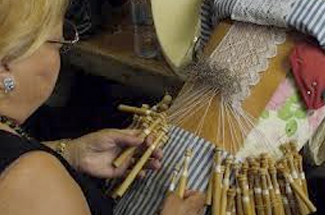 17a trobada de puntaires a la Rambla Vidal de Sant Feliu de Guíxols