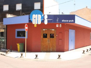 Presenten un recurs al TSJC contra la clausura dels bars de Platja d´Aro Presenten un recurs al TSJC contra la clausura dels bars de Platja d´Aro