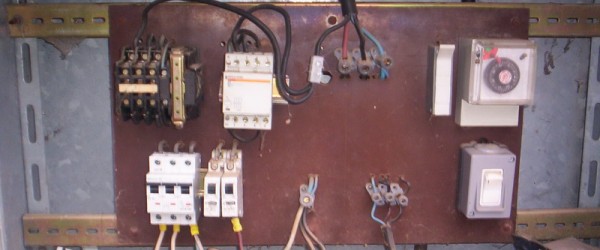 SOBRE LES AVARIES EN L’ENLLUMENAT PÚBLIC SOBRE LES AVARIES EN L’ENLLUMENAT PÚBLIC