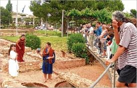 Un miler de visitants participen a les rutes d´estiu de Platja d´Aro Un miler de visitants participen a les rutes d´estiu de Platja d´Aro