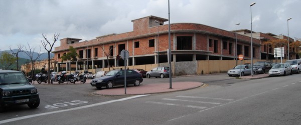 OFENSIVA PER L’EDIFICI ABANDONAT OFENSIVA PER L’EDIFICI ABANDONAT