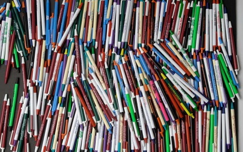 CAMPANYA DE RECICLATGE DE MATERIALS D’ESCRIPTURA