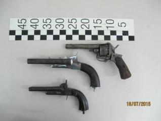 Intervenen tres armes de foc al mercat ambulant de Platja d´Aro