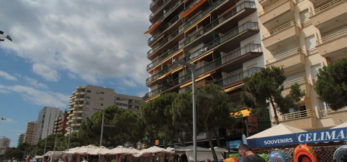 Platja d’Aro recull dades per legalitzar finques al passeig