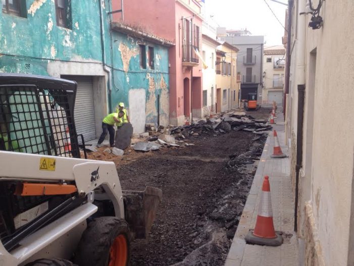 Aturada de les obres al carrer de Sant Martirià