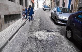 Sant Feliu vol reprendre les obres del carrer Sant Martirià al maig