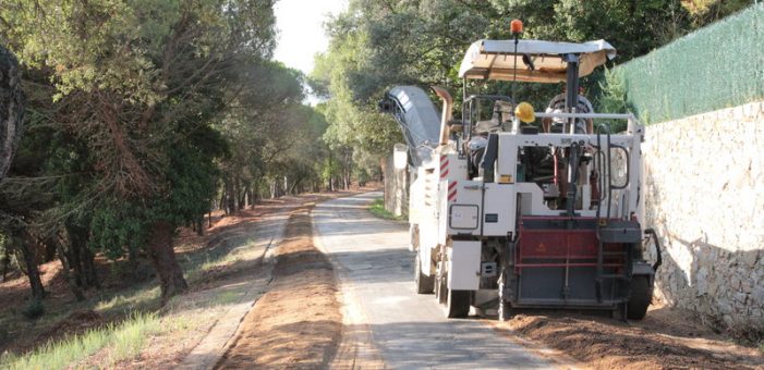 Refan el ferm a la carretera entre Romanyà i el Mas Nou