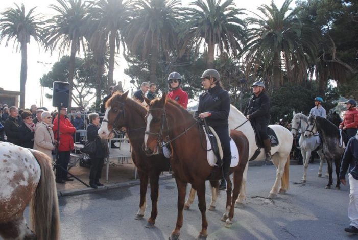 Espectacular festivitat de Sant Antoni Abat a Sant Feliu de Guíxols