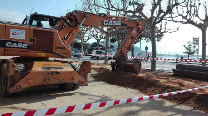 Reposició del sauló del Passeig del Mar Reposició del sauló del Passeig del Mar