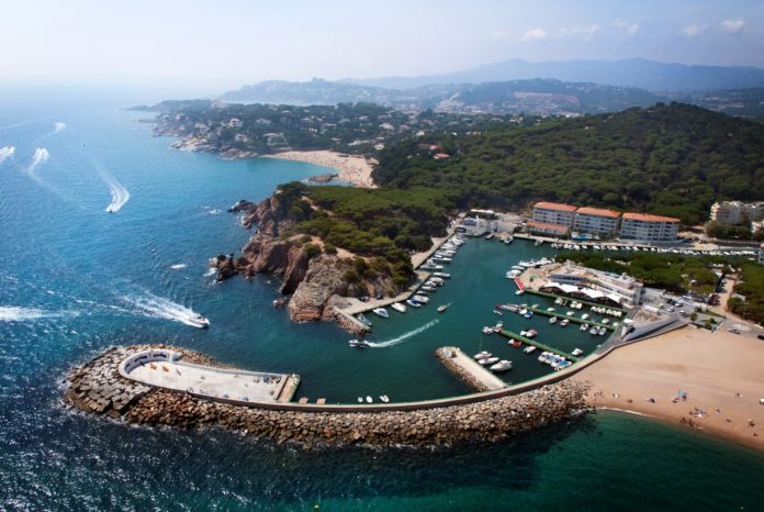 El Club Nàutic Port d’Aro insta els socis a participar en el projecte del port El Club Nàutic Port d’Aro insta els socis a participar en el projecte del port