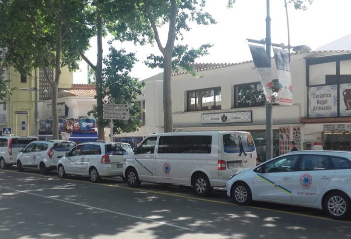 La parada de taxis del centre de Platja d’Aro canvia de lloc