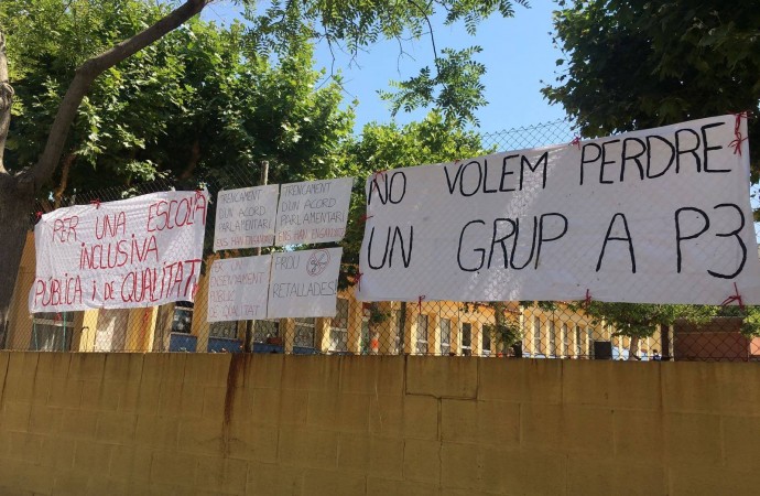 Salven la segona línia de P3 de l’escola Baldiri Reixach de Sant Feliu