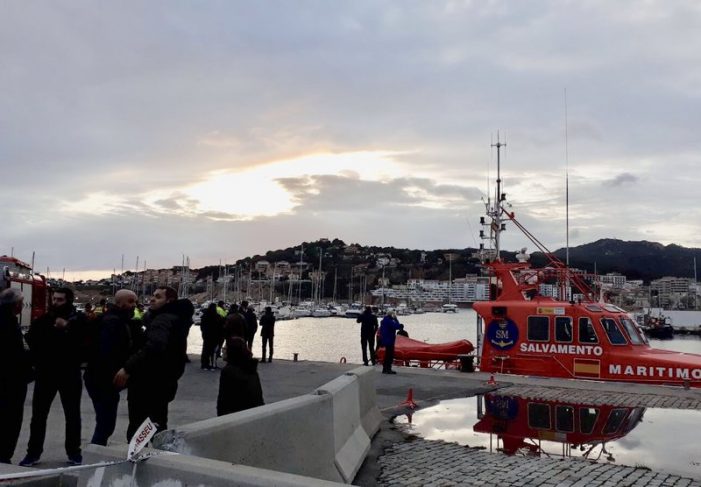 Es llança amb el cotxe al mar, a Sant Feliu