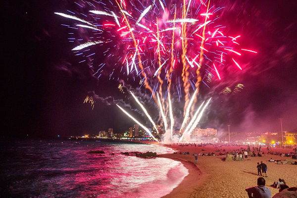 L’estiu ja és aquí i Castell-Platja d’Aro i S’Agaró es prepara per viure un cap de setmana de molta festa, foc i màgia, música, castells i activitats familiars