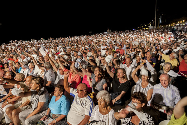 Els grups Port-Bo, Els Cremats i Havàname actuaran aquest dissabte a la tradicional Cantada d’Havaneres i Cançons de Platja d’Aro