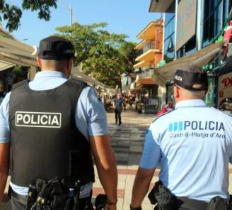 La policia local de Platja d’Aro envia cartes als pares de menors que beuen al carrer