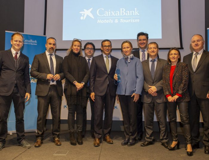 CaixaBank premia Aromar Med Playa i Guitart