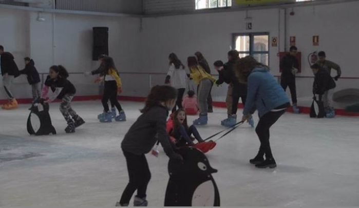 Gairebé 10.000 patinadors utilitzen les pistes de gel de Palafrugell i Platja d’Aro