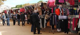 El mercat dels diumenges de Sant Feliu deixarà d’usar bosses de plàstic