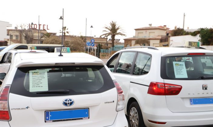 Els taxistes, en guerra contra hotels a Sant Feliu