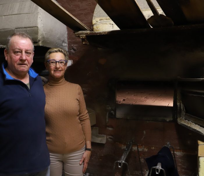 Can Crisant apaga el forn a Sant Feliu