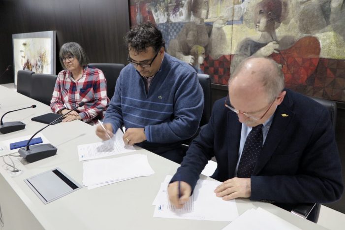 Acord pioner a Castell-Platja d’Aro per a una microgestió dels reptes en habitatge