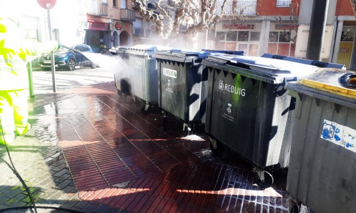 Continuen les feines de desinfecció en diversos espais de Sant Feliu