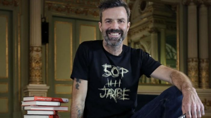 Mor Pau Donés, cantant de Jarabe de Palo