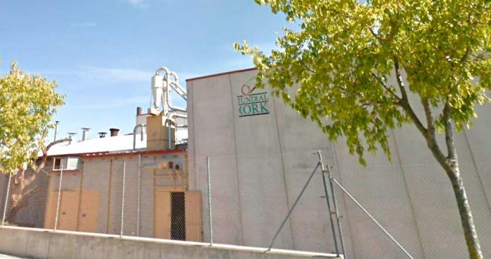 Una sentència obliga Sant Feliu a controlar els sorolls d’una fàbrica de taps de suro