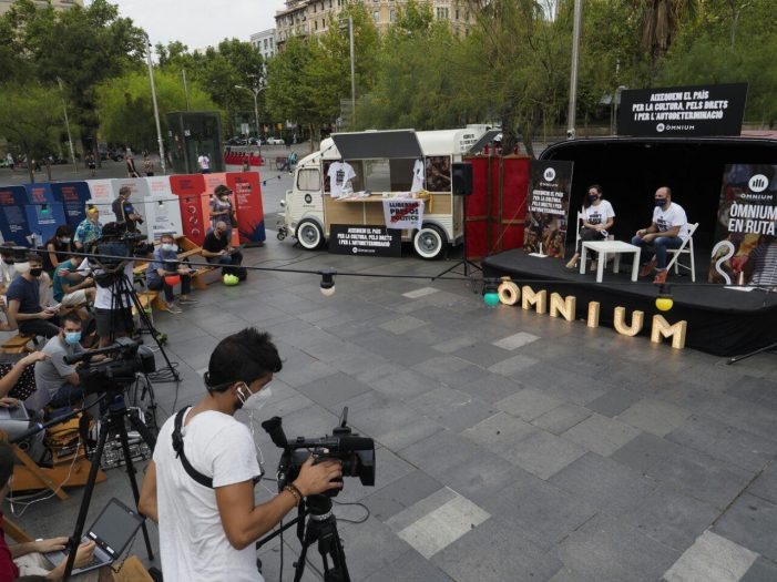 Òmnium en ruta, arriba aquest divendres a Sant Feliu de Guíxols