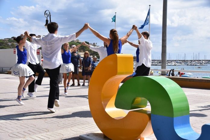 Preparació dels primers actes de la Capital de la Sardana 2021 a Sant Feliu de Guíxols