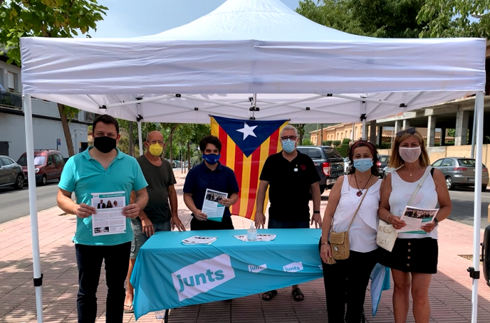 Junts inicia la campanya “Escoltem als Barris” a Sant Feliu de Guíxols.