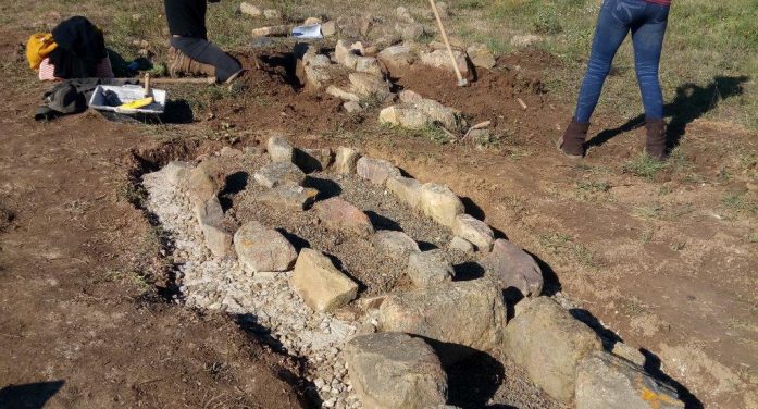 Sinicia el projecte de consolidació i reintegració de 25 tombes situades a l’antiga església de Santa Cristina d’Aro
