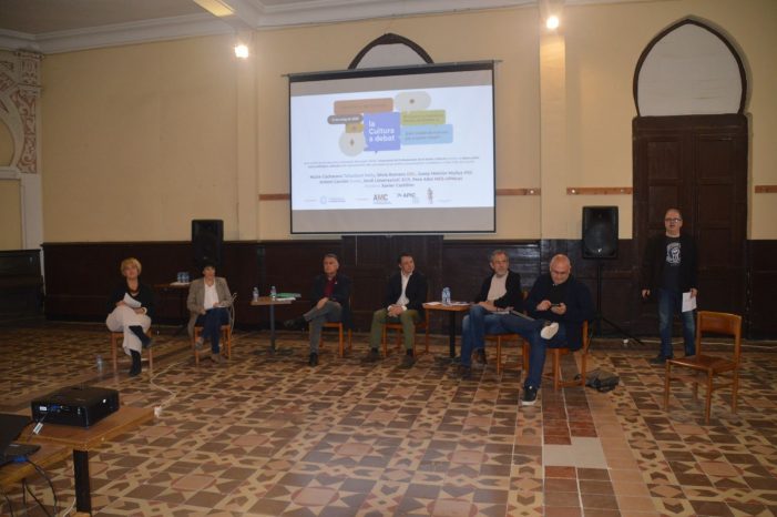 Junts presenta les seves propostes sobre cultura en el primer debat electoral, sense el candidat de TxSF