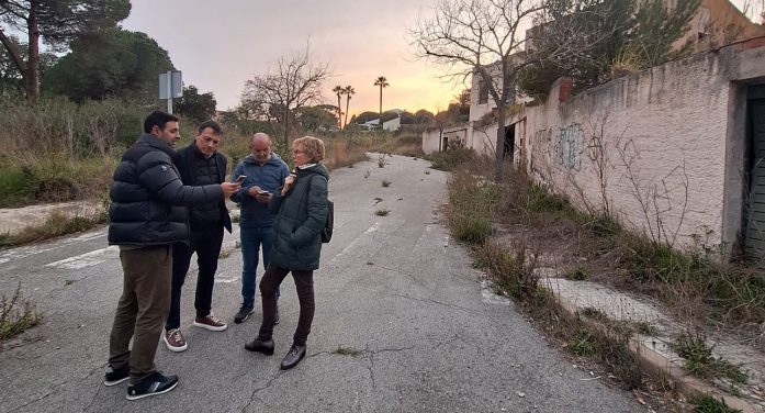 Carrión es reuneix amb els veïns del Vilar d’Aro que demanen acabar amb les ocupacions i més inversió de l’ajuntament