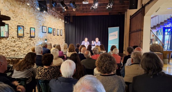Junts a Sant Feliu obre el debat sobre el repte demogràfic, l’habitatge i l’equilibri territorial en un acte amb Salvador Vergés i Toni Carrión
